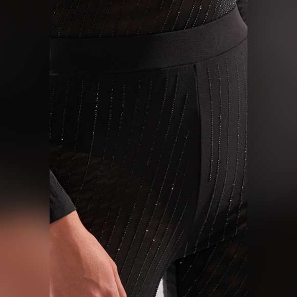 AKIRA TWINKLING LIGHTS RHINESTONE MESH LEGGINGS IN BLACK Size 1X - Picture 6 of 6